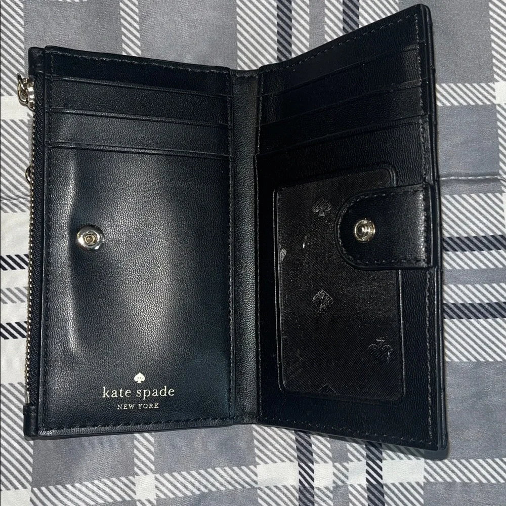 Kate Spade Briar Lane Quilted Wallet W/ Keychain - Picture 4 of 6